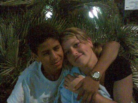                                     AYOUB COUSIN -sa pt copine